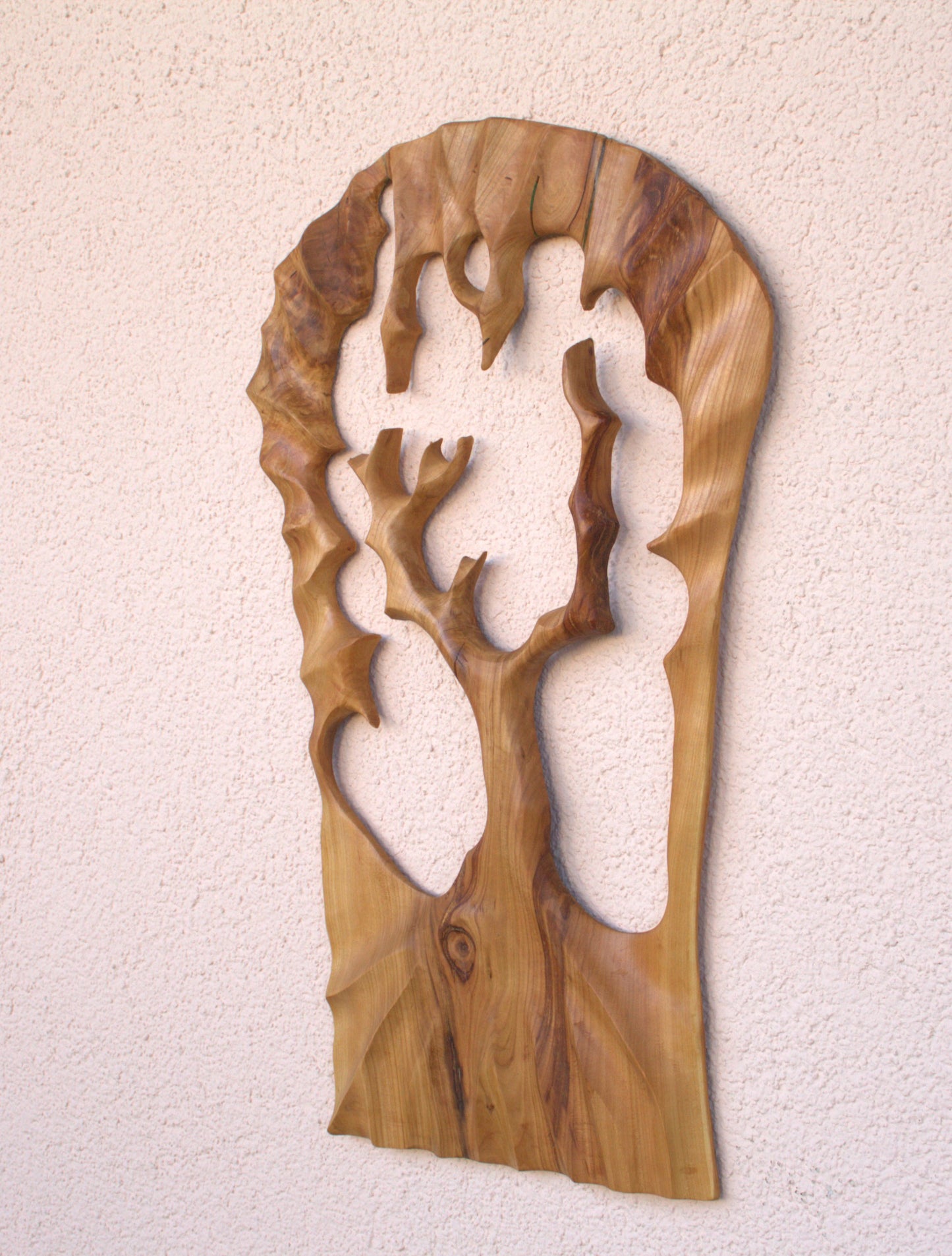 Baum. Help. Handgefertigte Wand Skulptur aus Holz.