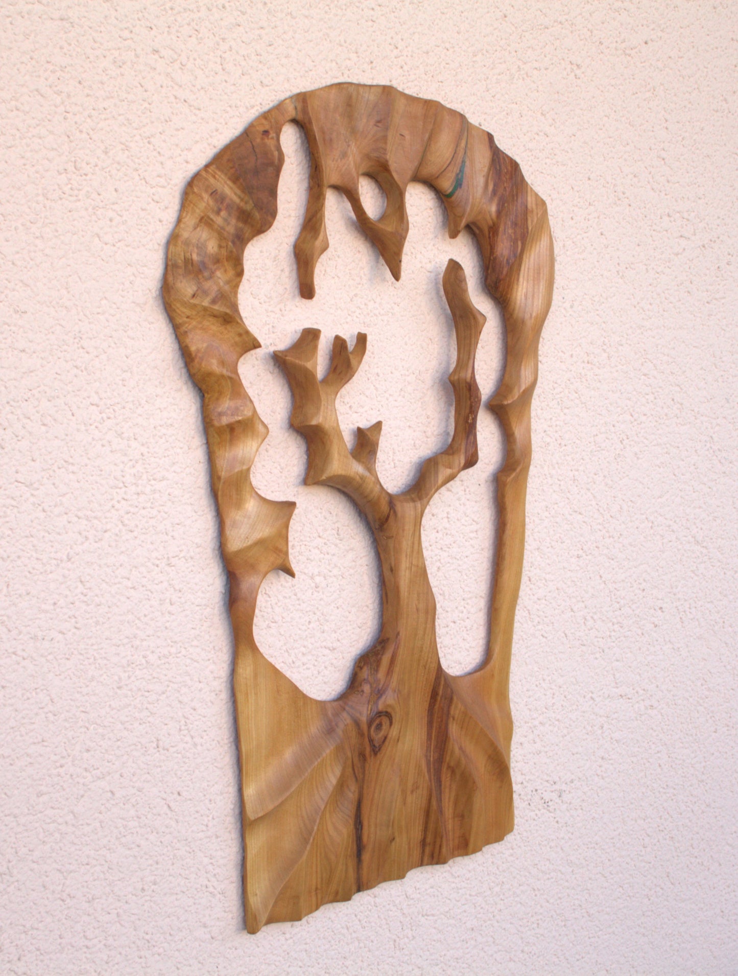Baum. Help. Handgefertigte Wand Skulptur aus Holz.