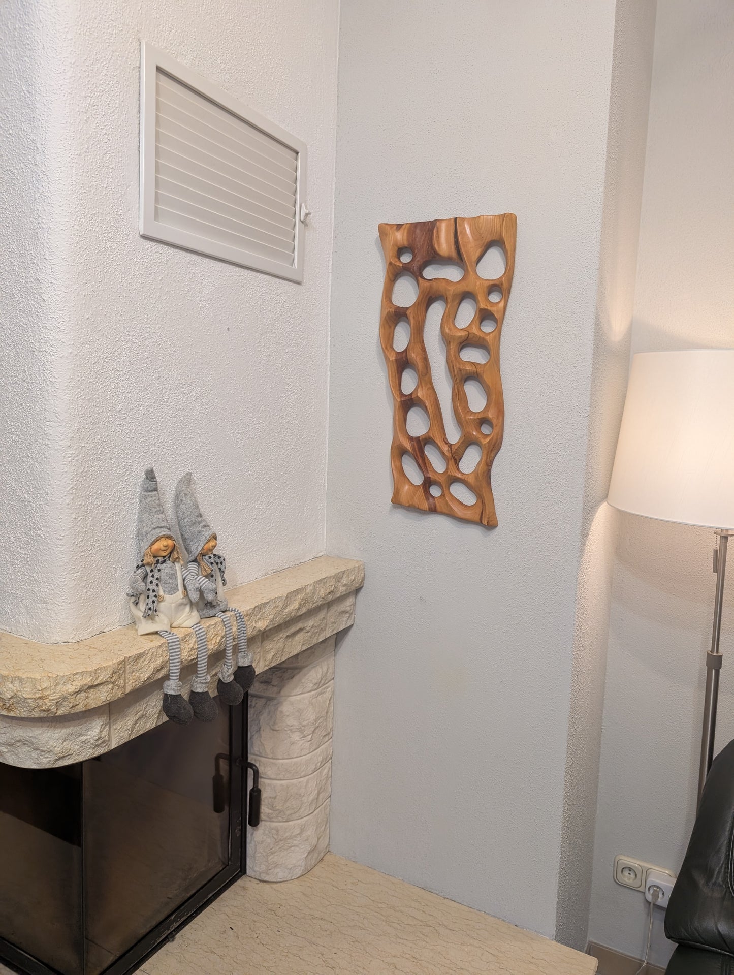 Handgefertigte Wand Skulptur aus Holz. Kirschbaum massiv 60 x 30 x 4, Holzskulptur, Skulpturen aus Holz, Wandskulptur, Wohnzimmer Dekor,