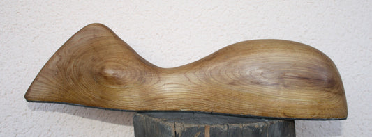 Holzskulptur "Frauenhalbkörper" – Weibliche Form in Perfektion