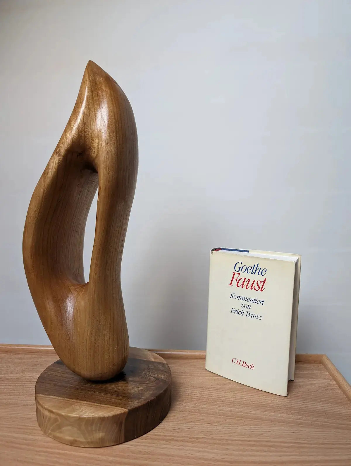 Skulptur Flamme Holz | Abstrakte Figur Feuer | Moderne Kunst Handgefertigt | Wohnzimmer Deko | Dynamisches Design Mein Shop
