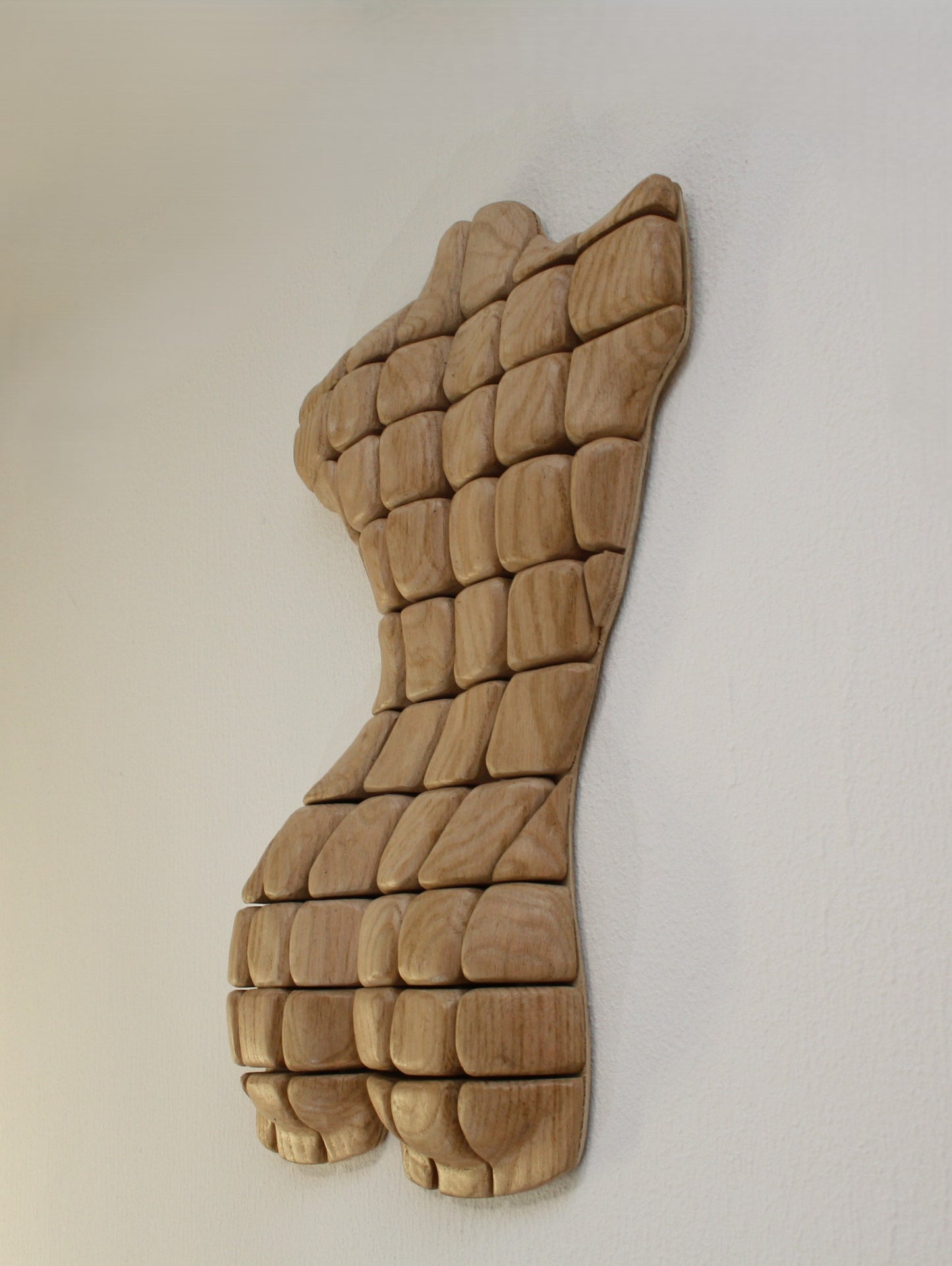 Holzskulptur "Frauenbüste" – Zeitlose Weiblichkeit
