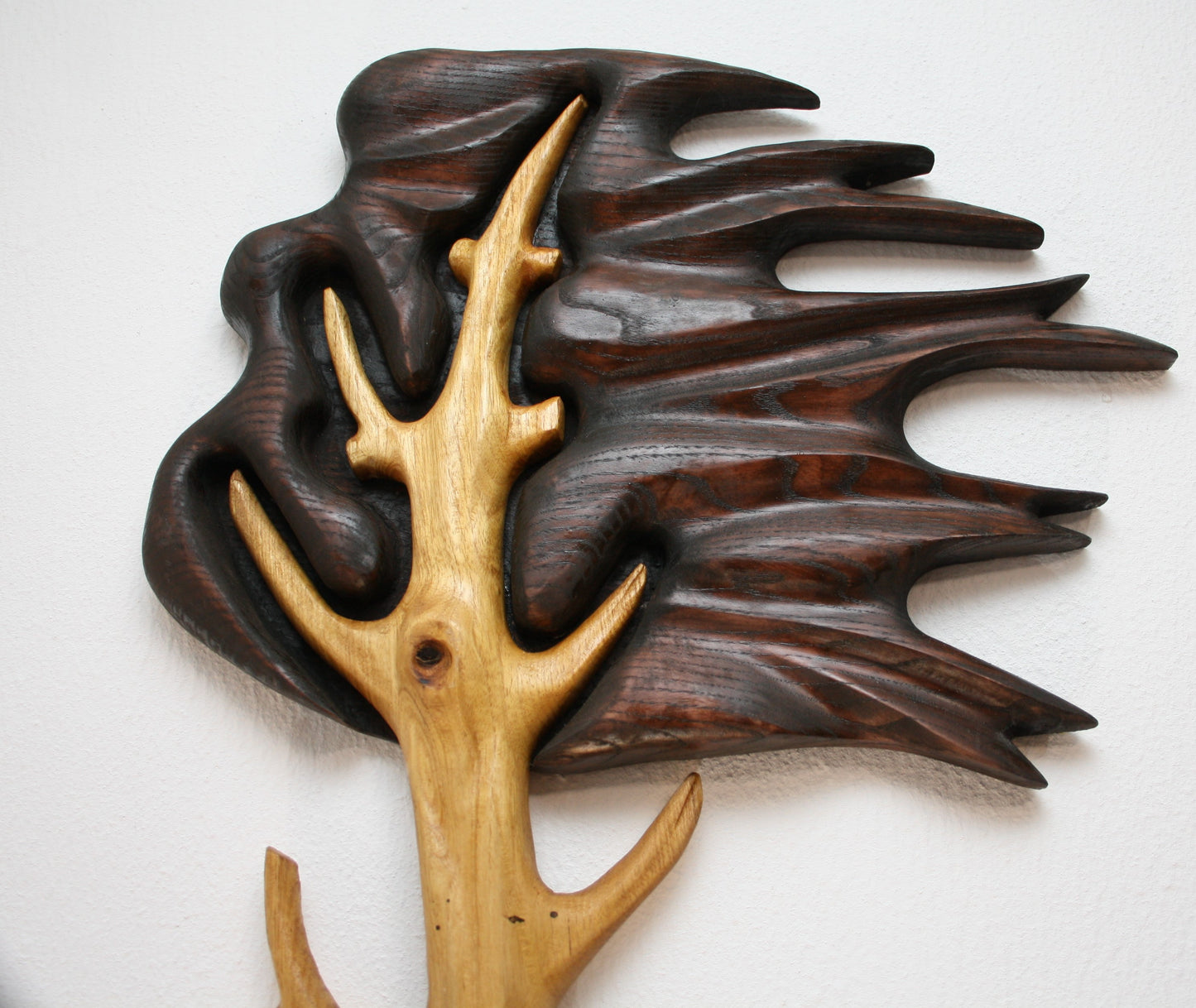 Wandkunst Baum im Wind | Akazie Kirschbaum Massiv | Bewegte Holzskulptur | Wohnzimmer Deko | Natur Kunst Geschenk