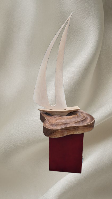 Segelboot Holzskulptur. abstract  wood art . abstract wood sculpture, hand carved wood figure