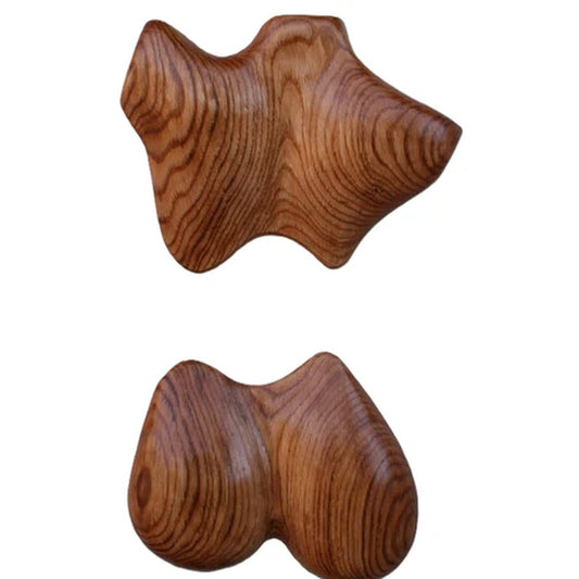 Relief.  Roteiche. Abstrakte Frauenfigur 3D