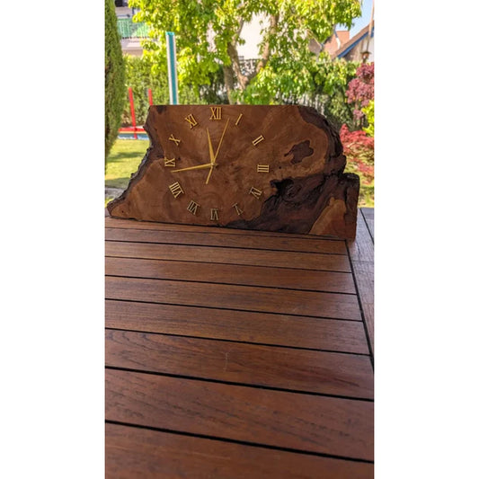 Handgefertigte Holzuhr. Kirschbaum massiv 55 x 25 x 3,   Wohnzimmer Dekor